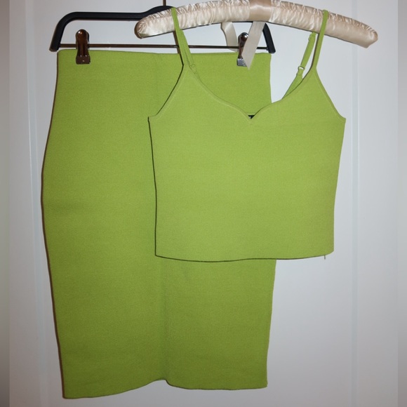 Express 2 piece body con set - Picture 1 of 5